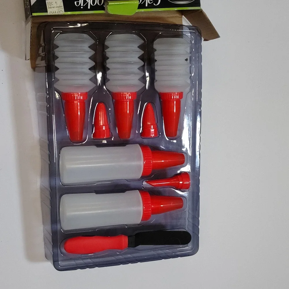 Fine Life Products Cake and Cookie Decoration Set 19 Pieces Red‎ White Black